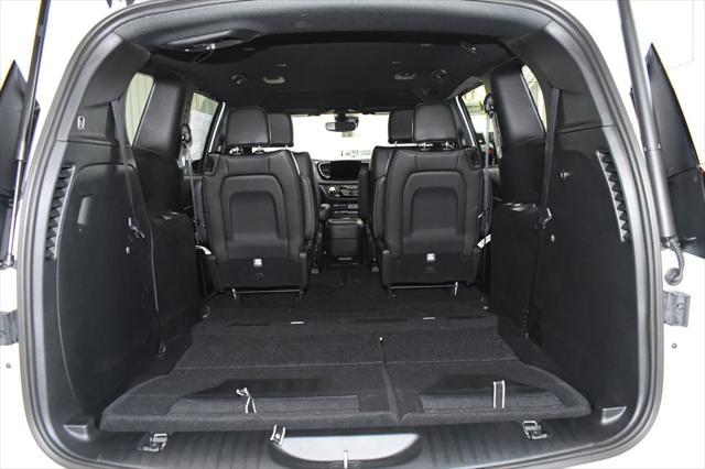 new 2025 Chrysler Pacifica car, priced at $41,867