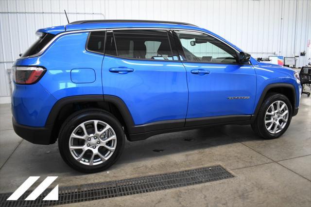 new 2024 Jeep Compass car, priced at $30,585