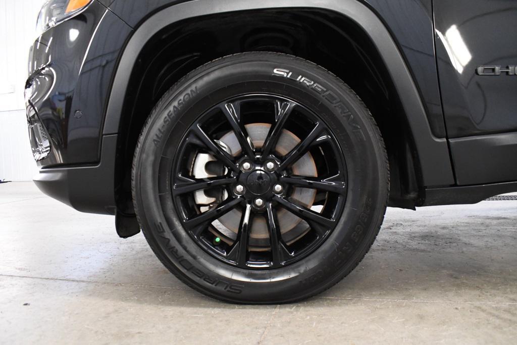 used 2023 Jeep Cherokee car, priced at $23,180