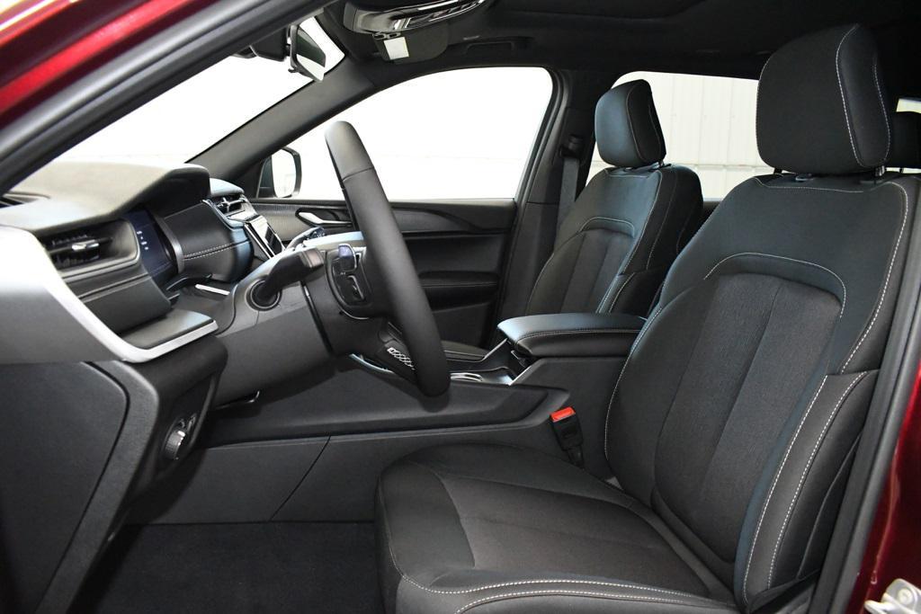 new 2025 Jeep Grand Cherokee L car, priced at $45,911