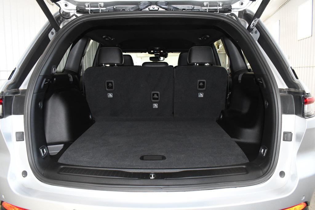 used 2024 Jeep Grand Cherokee car, priced at $38,890