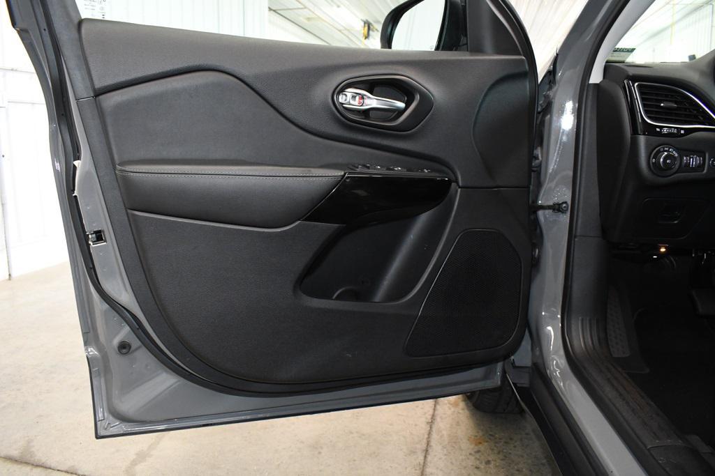 used 2023 Jeep Cherokee car, priced at $22,880