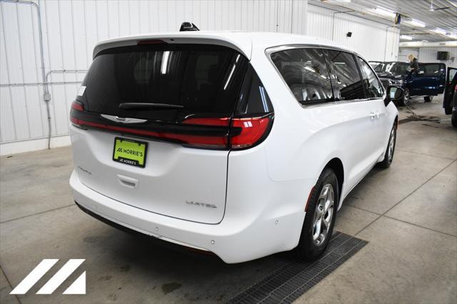 new 2024 Chrysler Pacifica car, priced at $50,104