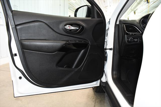 used 2023 Jeep Cherokee car, priced at $22,990