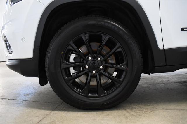 used 2023 Jeep Cherokee car, priced at $22,990