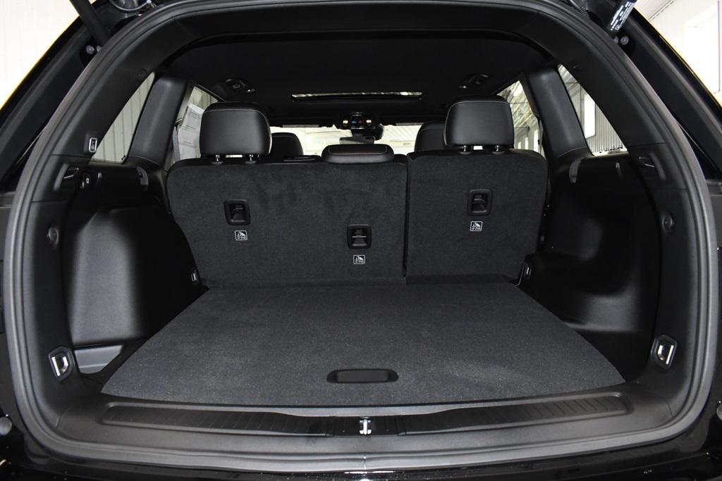 new 2025 Jeep Grand Cherokee car, priced at $41,729