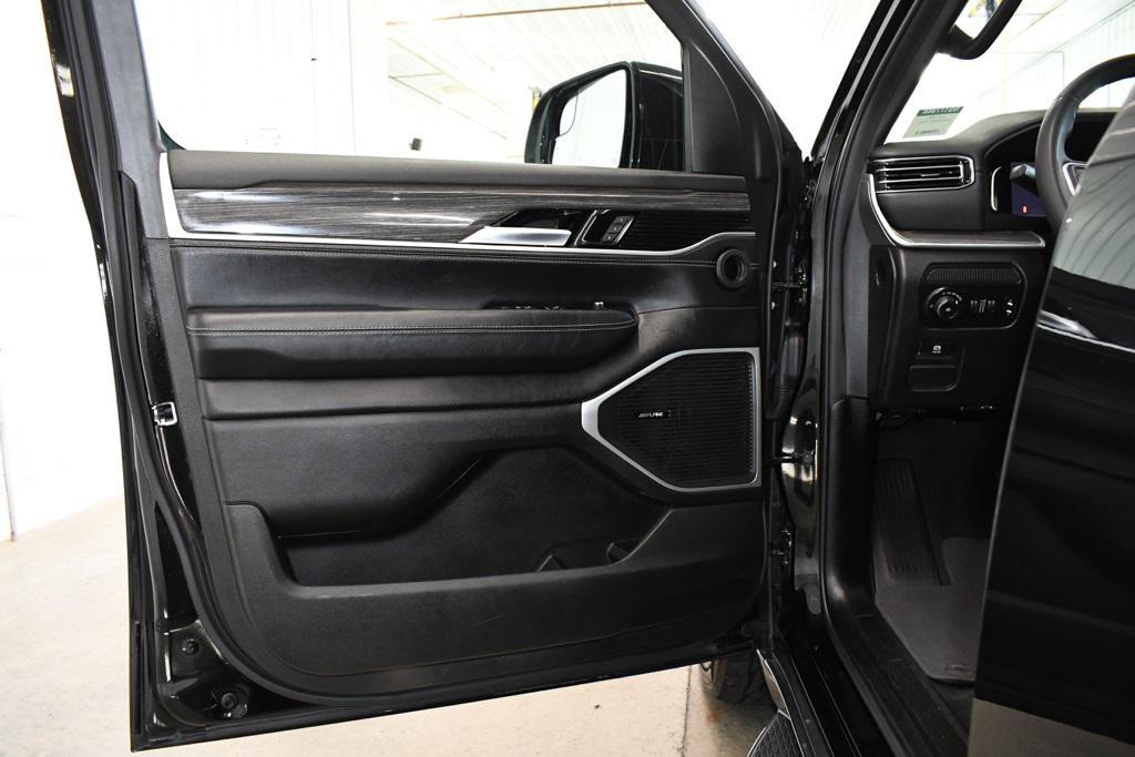 used 2022 Jeep Wagoneer car, priced at $41,790