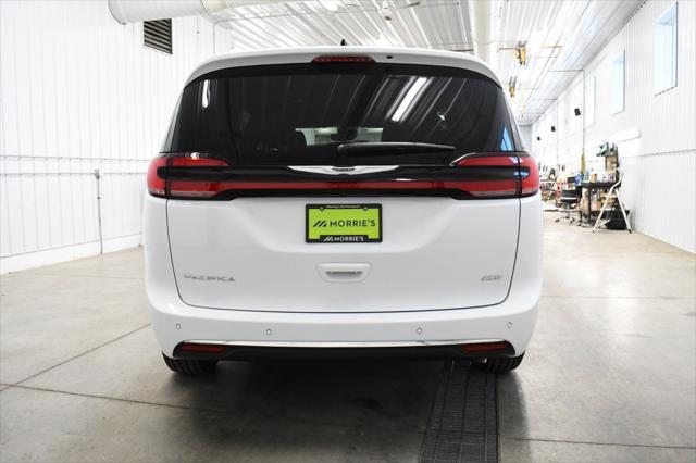 new 2025 Chrysler Pacifica car, priced at $44,255