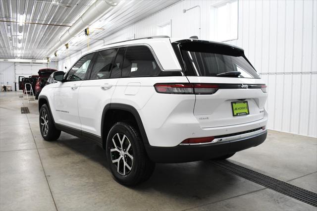 new 2025 Jeep Grand Cherokee car, priced at $44,895