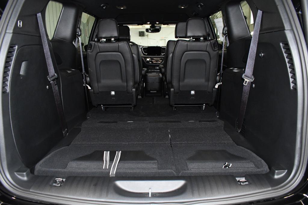 new 2026 Chrysler Pacifica car, priced at $44,575
