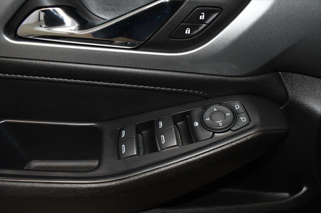 used 2022 Chevrolet Traverse car, priced at $26,990