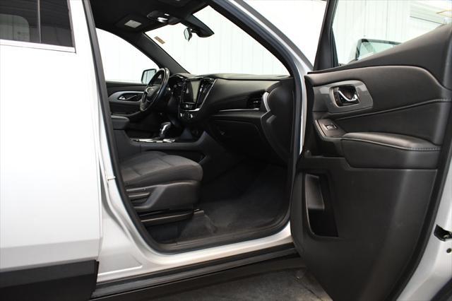 used 2022 Chevrolet Traverse car, priced at $26,990