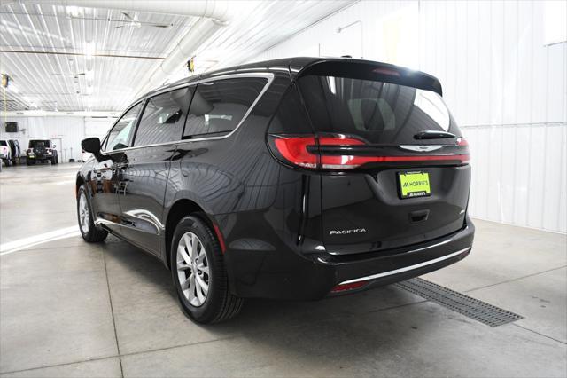 new 2025 Chrysler Pacifica car, priced at $44,255