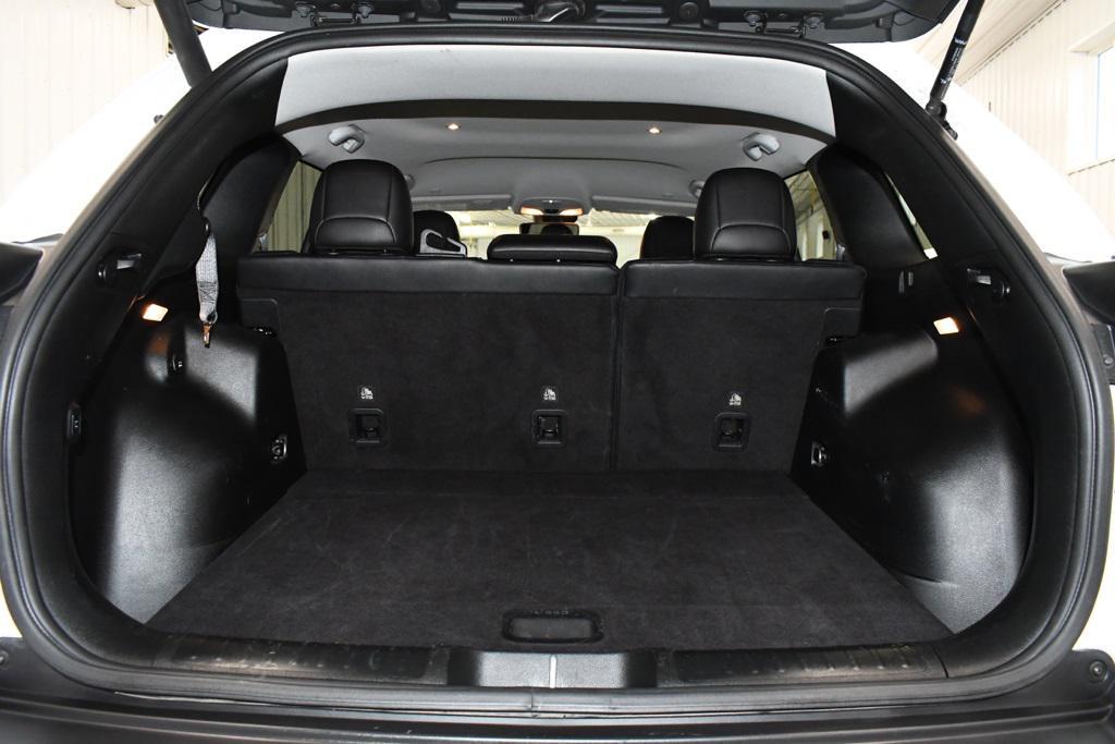 used 2023 Jeep Cherokee car, priced at $22,880