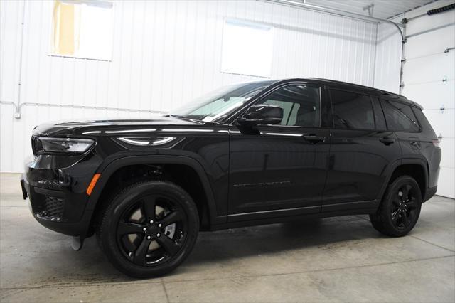 new 2025 Jeep Grand Cherokee L car, priced at $48,670