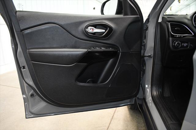 used 2023 Jeep Cherokee car, priced at $23,280