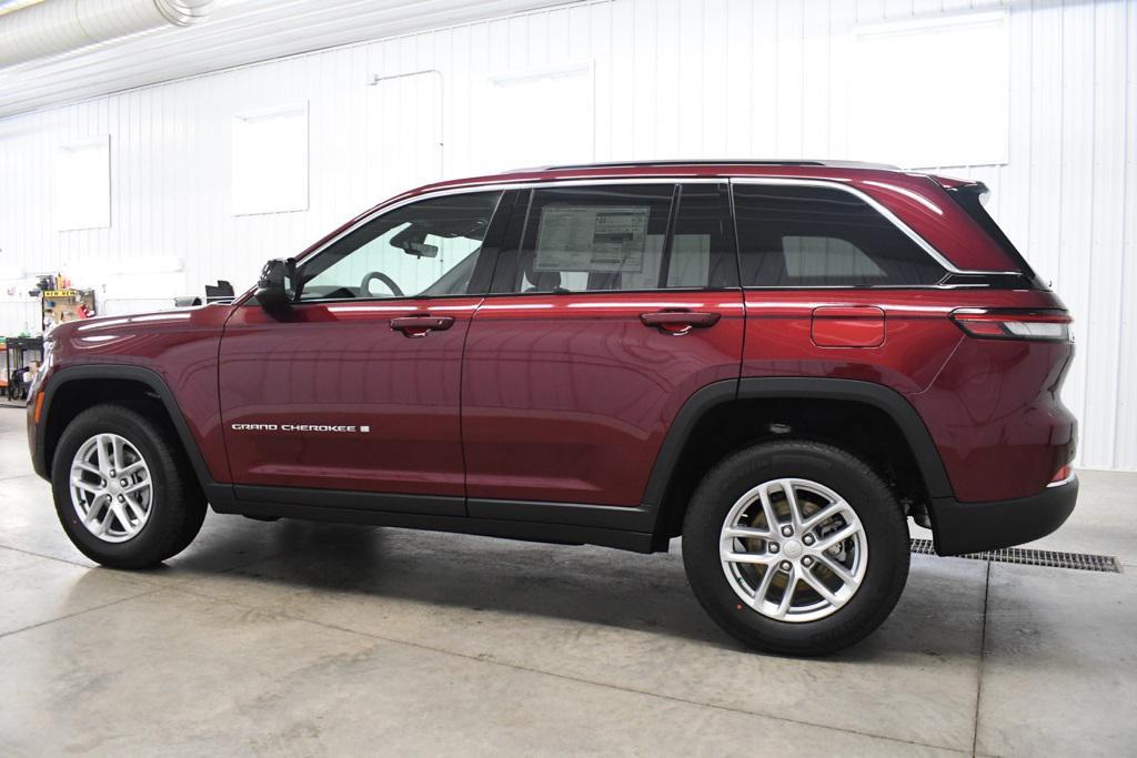new 2025 Jeep Grand Cherokee car, priced at $39,427