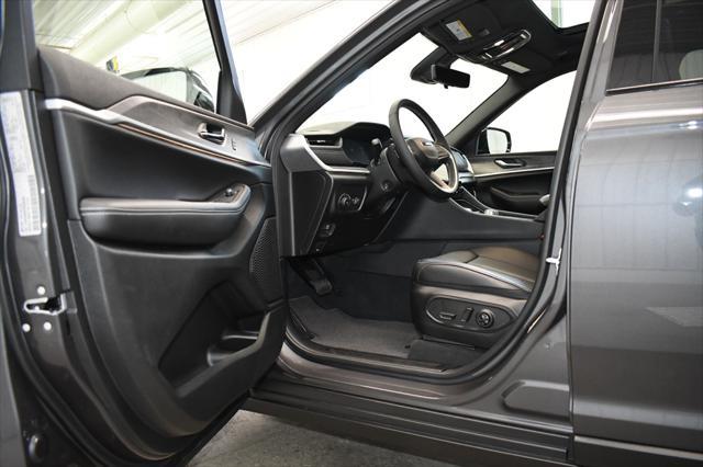 new 2025 Jeep Grand Cherokee L car, priced at $52,957