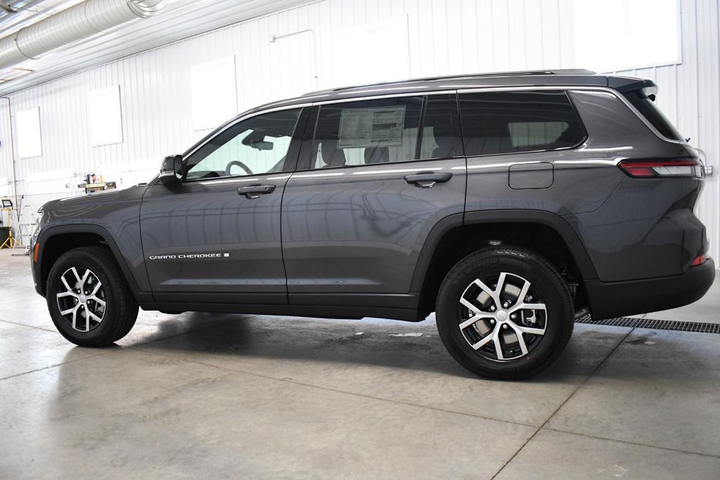 new 2025 Jeep Grand Cherokee L car, priced at $52,084