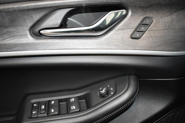 new 2025 Jeep Grand Cherokee L car, priced at $52,957