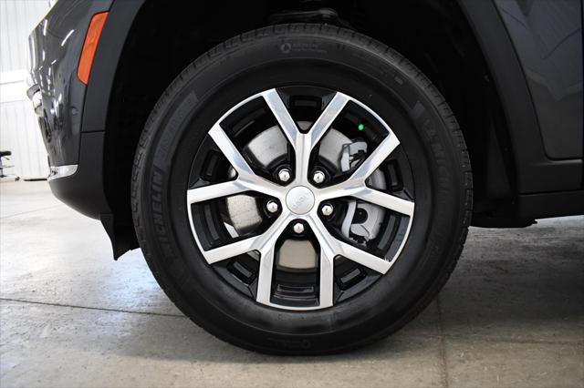 new 2025 Jeep Grand Cherokee L car, priced at $52,957