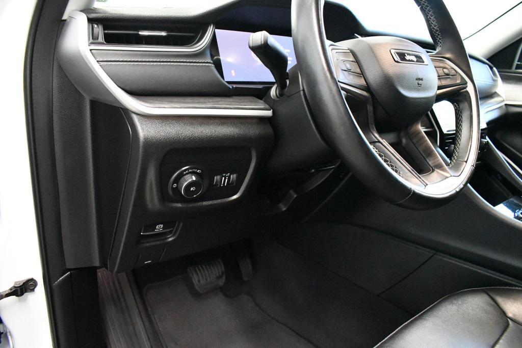 used 2022 Jeep Grand Cherokee car, priced at $29,980