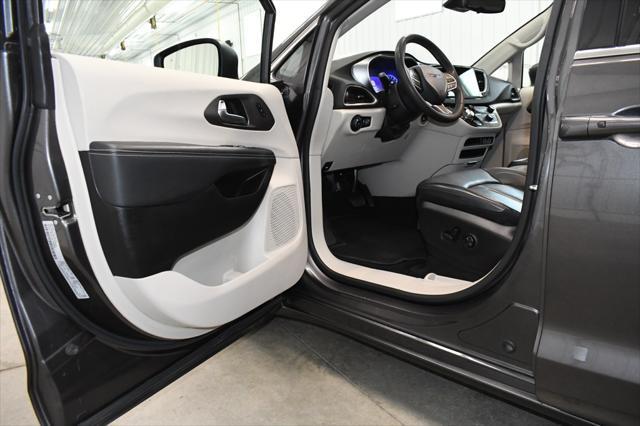 used 2023 Chrysler Pacifica car, priced at $24,380