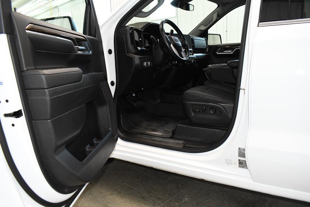 used 2023 GMC Sierra 1500 car, priced at $37,880