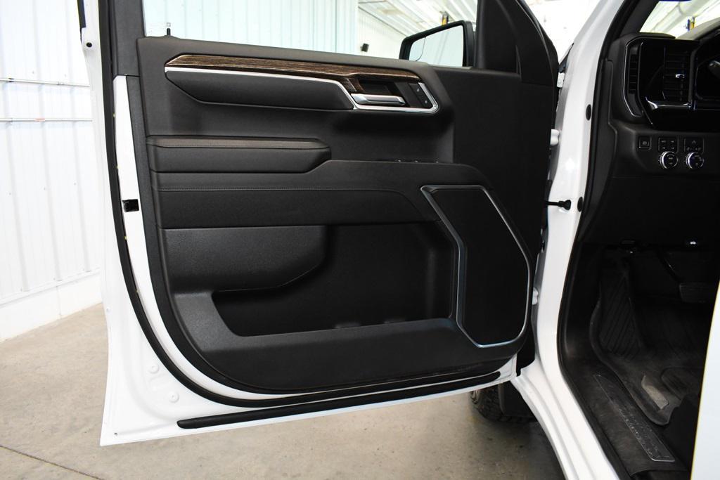 used 2023 GMC Sierra 1500 car, priced at $37,880
