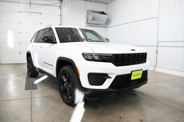 new 2024 Jeep Grand Cherokee car, priced at $41,575