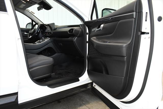 used 2023 Hyundai Santa Fe car, priced at $24,580