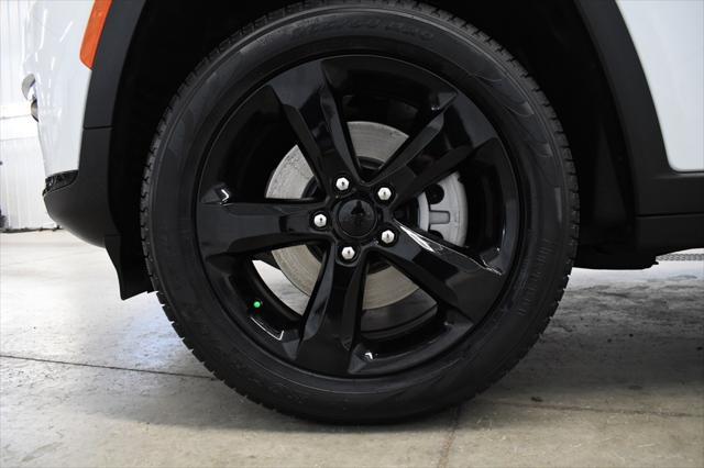 new 2025 Jeep Grand Cherokee L car, priced at $47,620