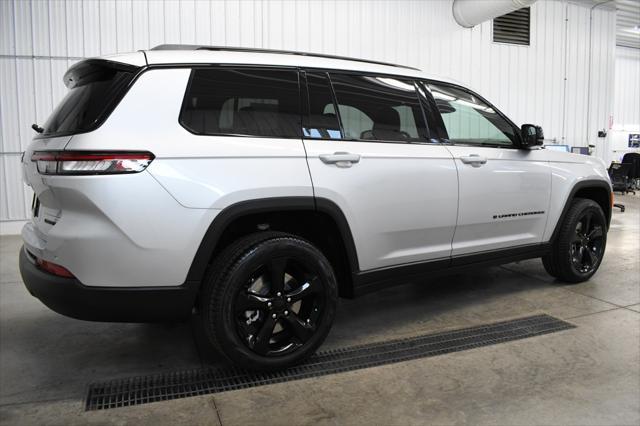 new 2025 Jeep Grand Cherokee L car, priced at $48,215