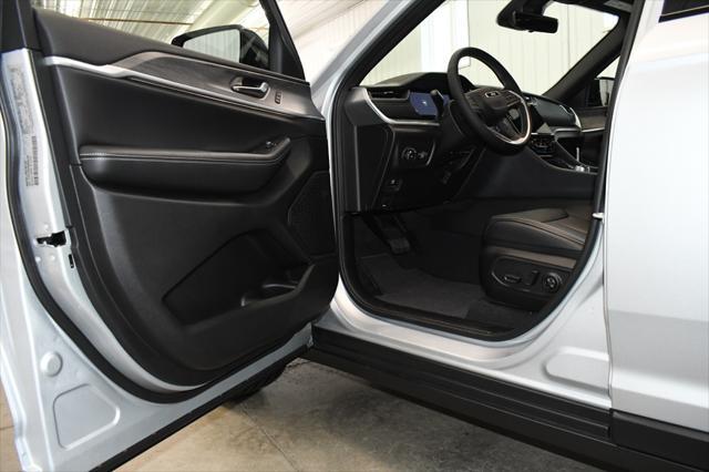 new 2025 Jeep Grand Cherokee L car, priced at $48,215