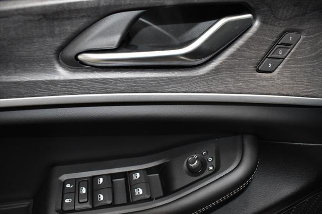 new 2025 Jeep Grand Cherokee L car, priced at $48,215