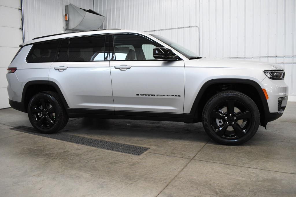 new 2025 Jeep Grand Cherokee L car, priced at $47,551