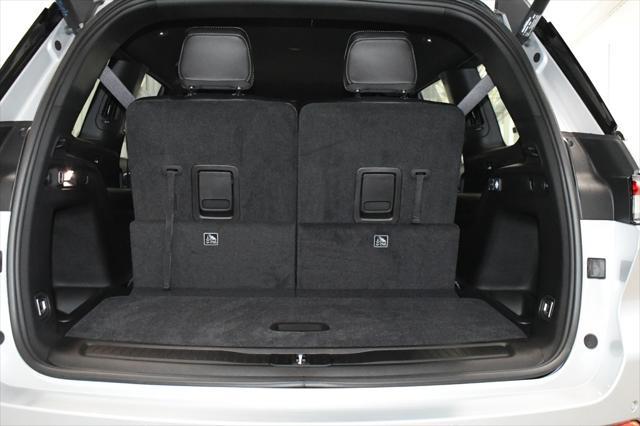 new 2025 Jeep Grand Cherokee L car, priced at $48,215
