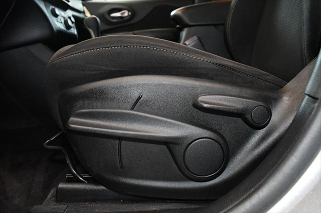 used 2016 Jeep Cherokee car, priced at $11,490
