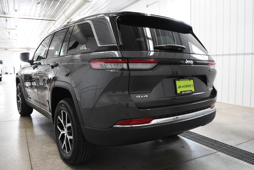 new 2025 Jeep Grand Cherokee car, priced at $45,513
