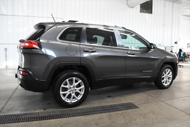 used 2015 Jeep Cherokee car, priced at $10,980