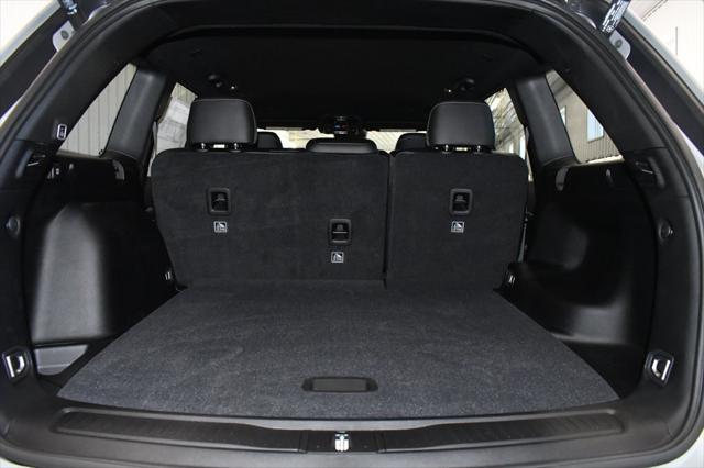 new 2025 Jeep Grand Cherokee car, priced at $45,626
