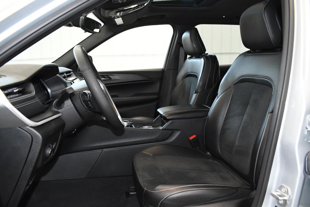 used 2024 Jeep Grand Cherokee L car, priced at $34,680