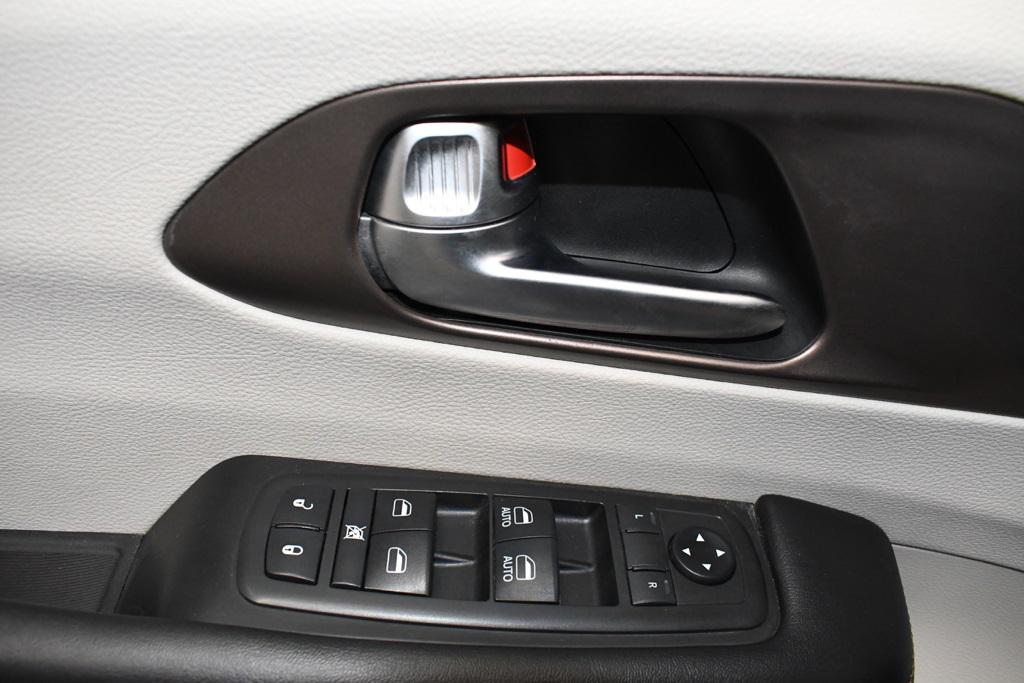 used 2019 Chrysler Pacifica car, priced at $16,880