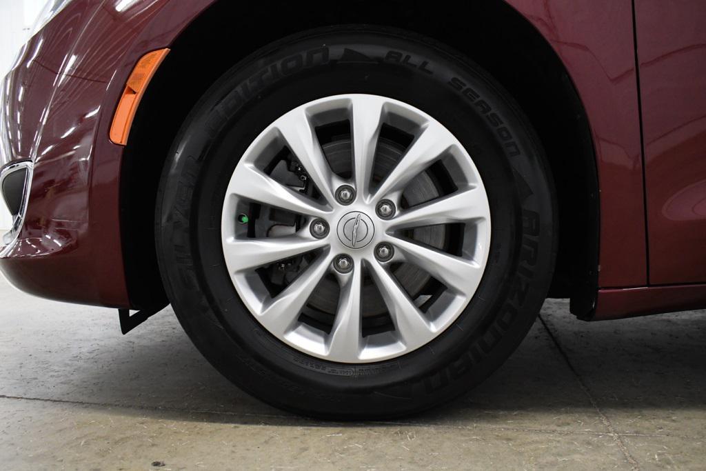 used 2019 Chrysler Pacifica car, priced at $16,880