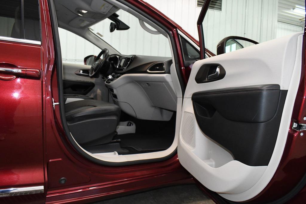 used 2019 Chrysler Pacifica car, priced at $16,880