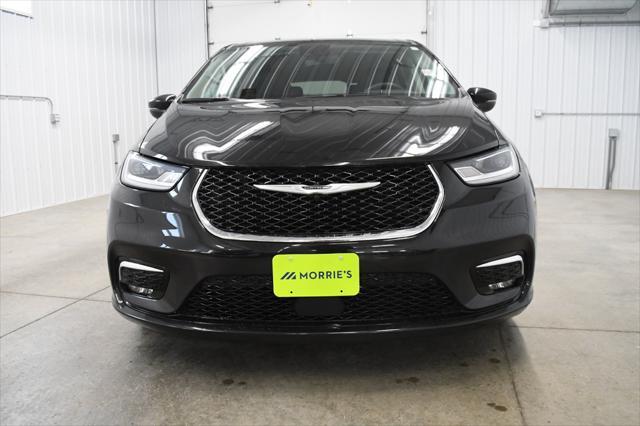 used 2023 Chrysler Pacifica car, priced at $23,990
