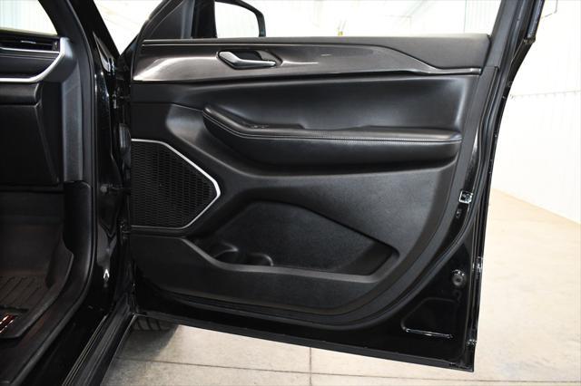 used 2022 Jeep Grand Cherokee car, priced at $29,990