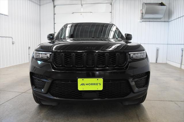 used 2022 Jeep Grand Cherokee car, priced at $29,990