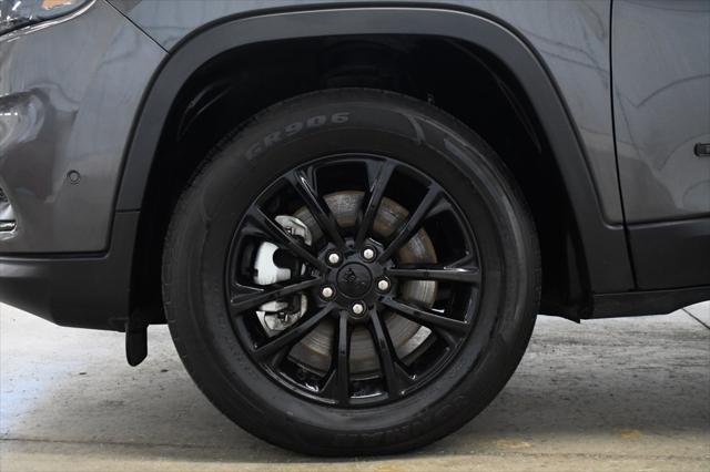 used 2023 Jeep Cherokee car, priced at $23,280