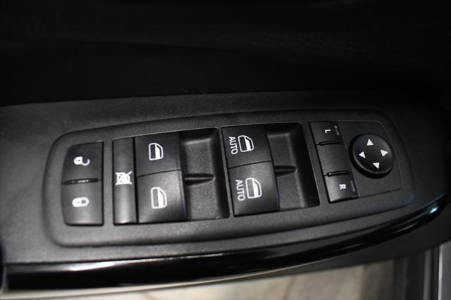 used 2023 Jeep Cherokee car, priced at $23,280